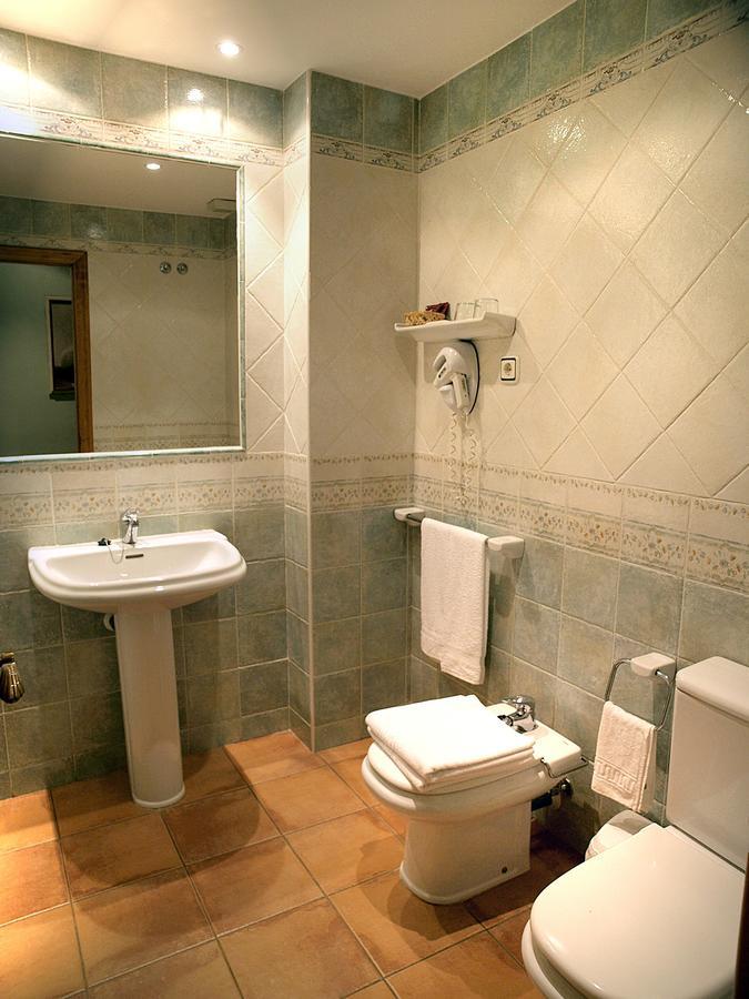 Aparta-Hotel Puertolas Escuer Δωμάτιο φωτογραφία