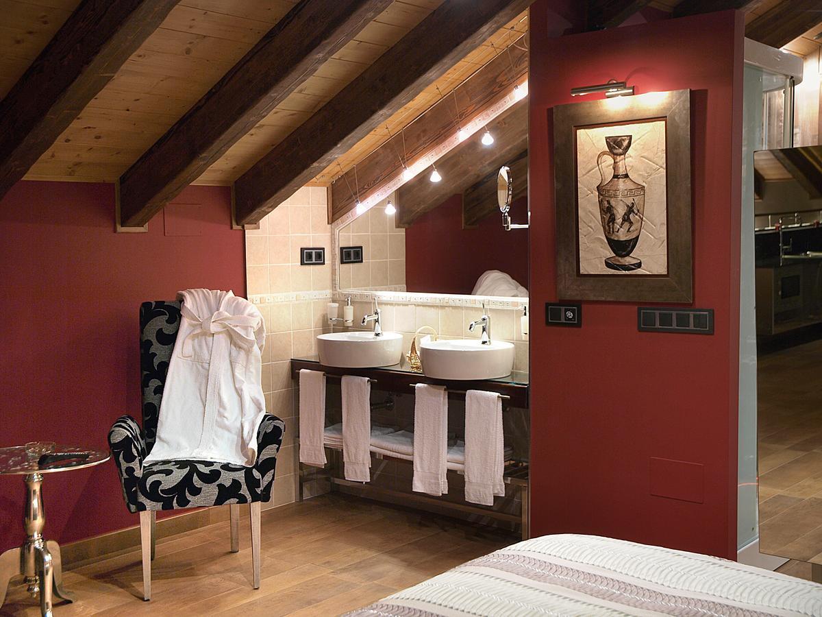 Aparta-Hotel Puertolas Escuer Εξωτερικό φωτογραφία