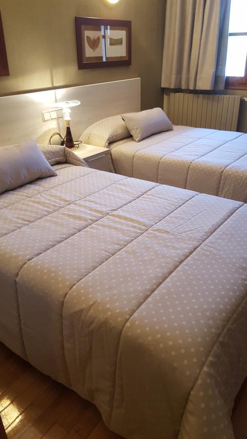 Aparta-Hotel Puertolas Escuer Εξωτερικό φωτογραφία