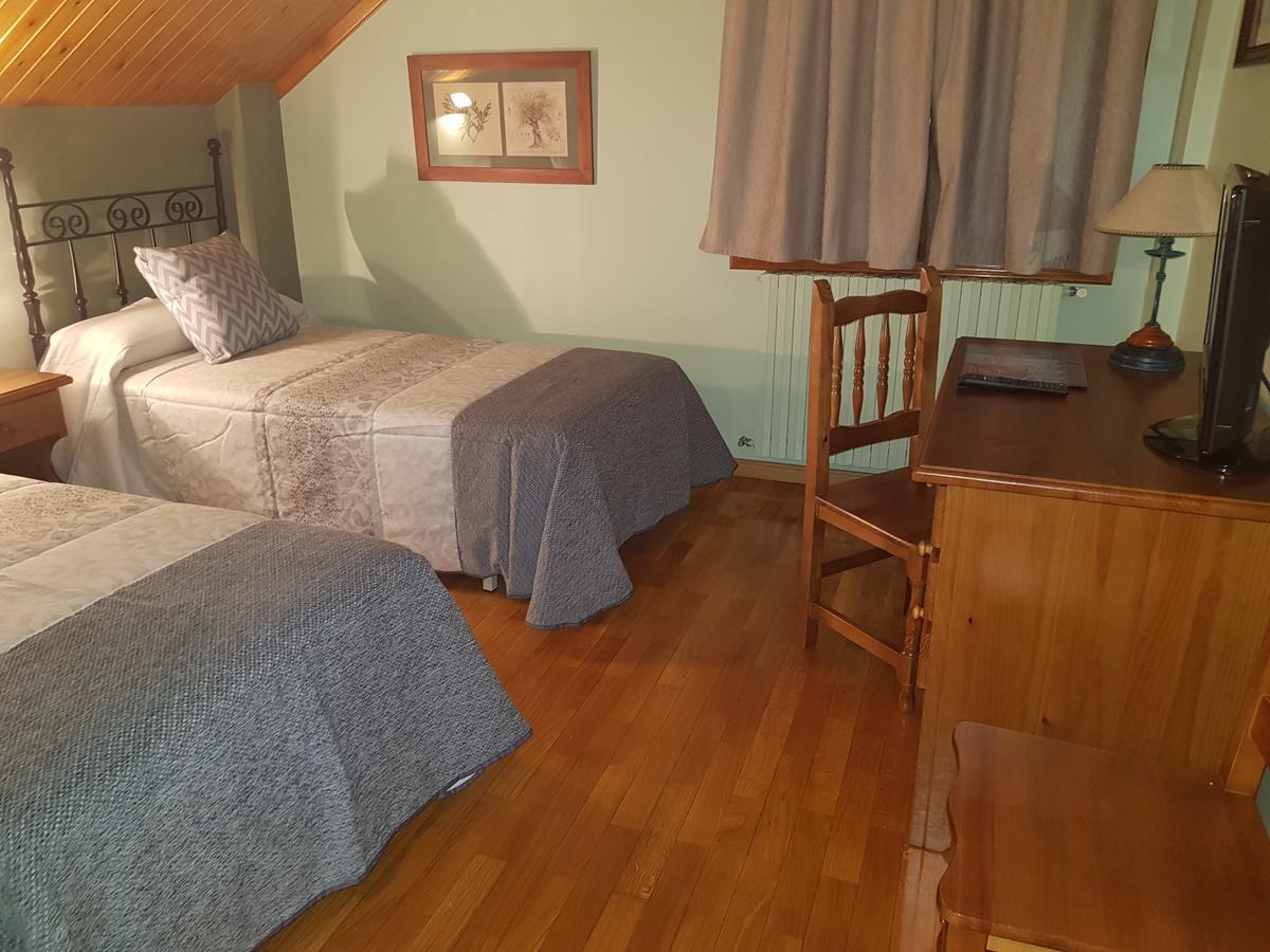 Aparta-Hotel Puertolas Escuer Εξωτερικό φωτογραφία