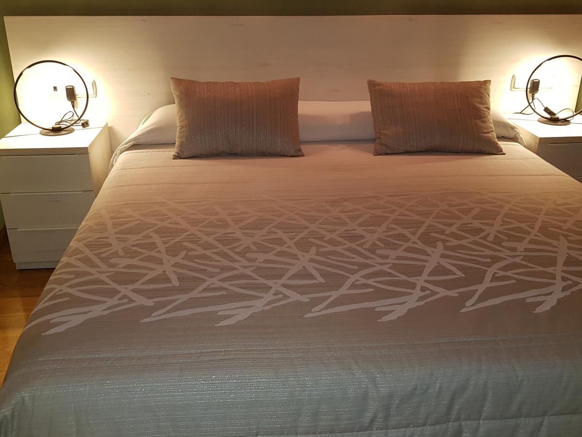 Aparta-Hotel Puertolas Escuer Εξωτερικό φωτογραφία